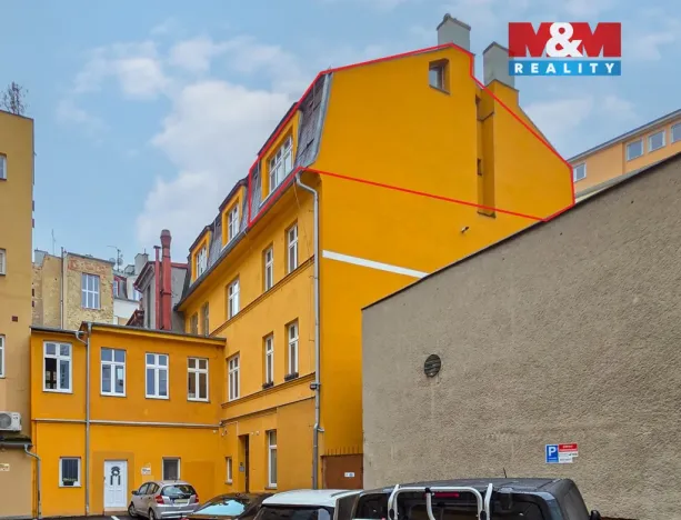 Prodej bytu 3+1, Karlovy Vary, Bulharská, 102 m2