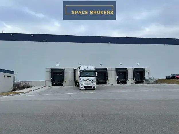 Pronájem skladu, Uničov, 13212 m2