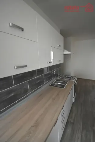 Pronájem bytu 2+1, Chomutov, Březenecká, 64 m2