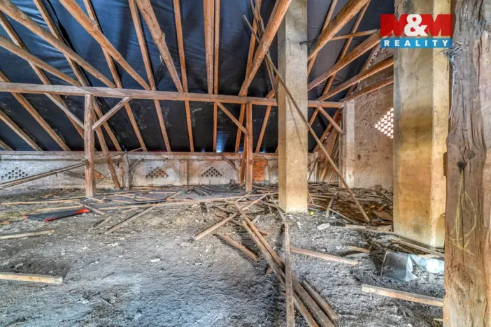 Prodej bytu 2+1, Planá - Svahy, 67 m2