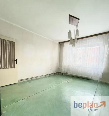 Prodej bytu 3+1, Jirkov, Křižíkova, 69 m2