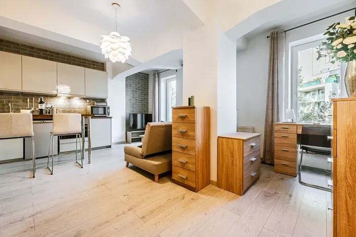 Pronájem bytu 1+kk, Praha - Holešovice, Jankovcova, 33 m2