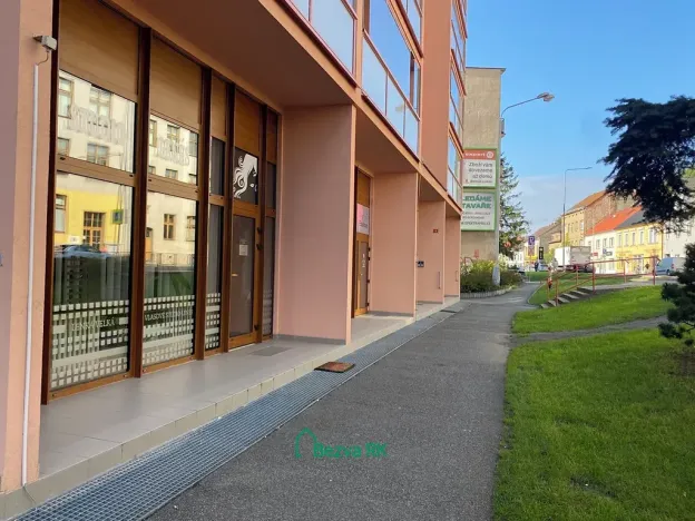 Pronájem obchodního prostoru, Beroun, Havlíčkova, 7 m2