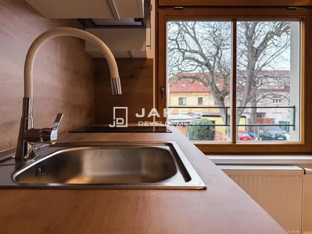 Pronájem bytu 1+kk, Praha - Liboc, Jenečská, 27 m2