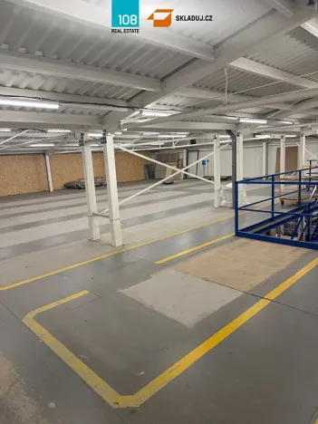 Pronájem skladu, Praha - Hostivař, Radiová, 3966 m2