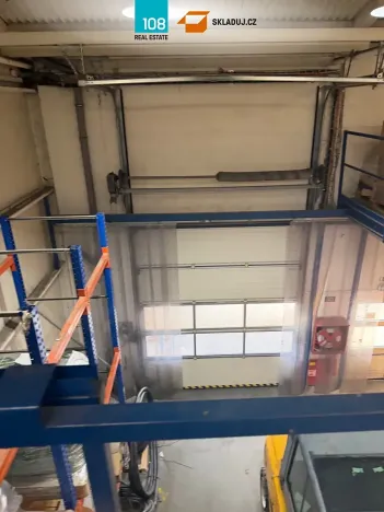 Pronájem skladu, Praha - Hostivař, Radiová, 2235 m2