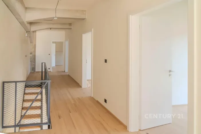 Prodej kanceláře, Praha - Vysočany, Kolbenova, 144 m2