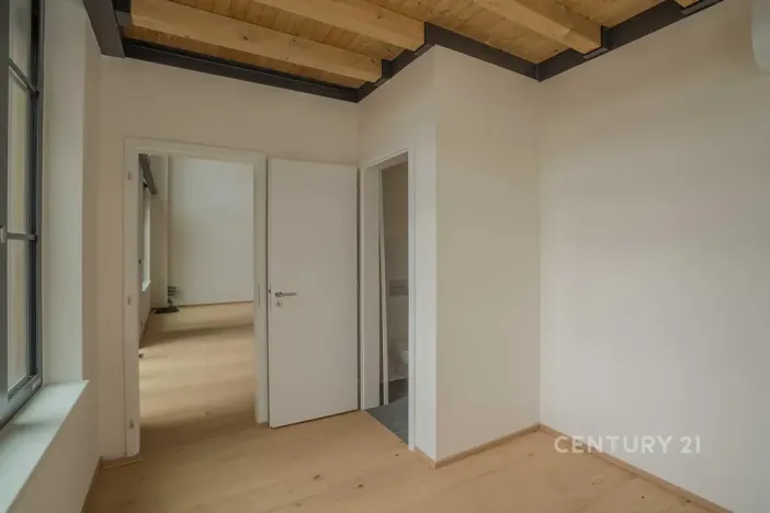 Prodej kanceláře, Praha - Vysočany, Kolbenova, 181 m2