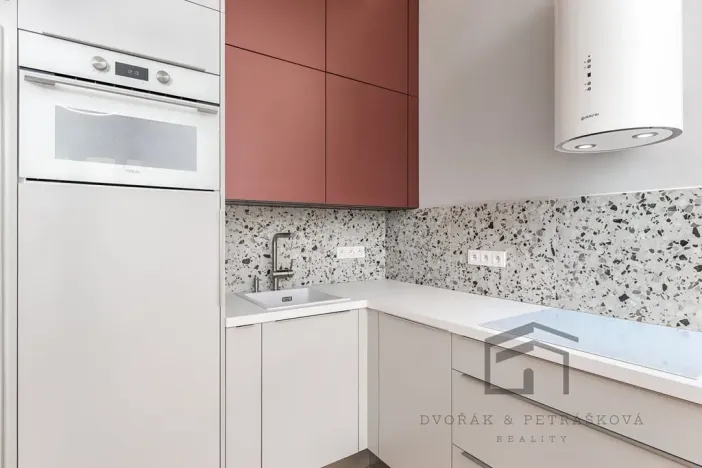Pronájem bytu 2+kk, Praha - Strašnice, Černokostelecká, 52 m2
