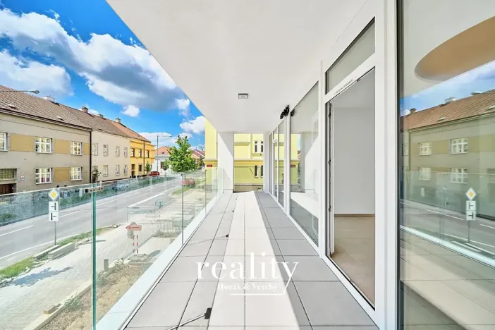 Pronájem kanceláře, Znojmo, Jarošova, 18 m2