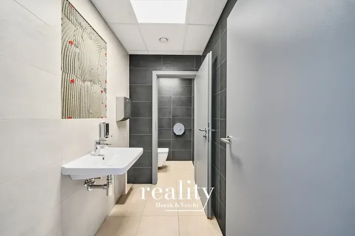 Pronájem kanceláře, Znojmo, Jarošova, 17 m2