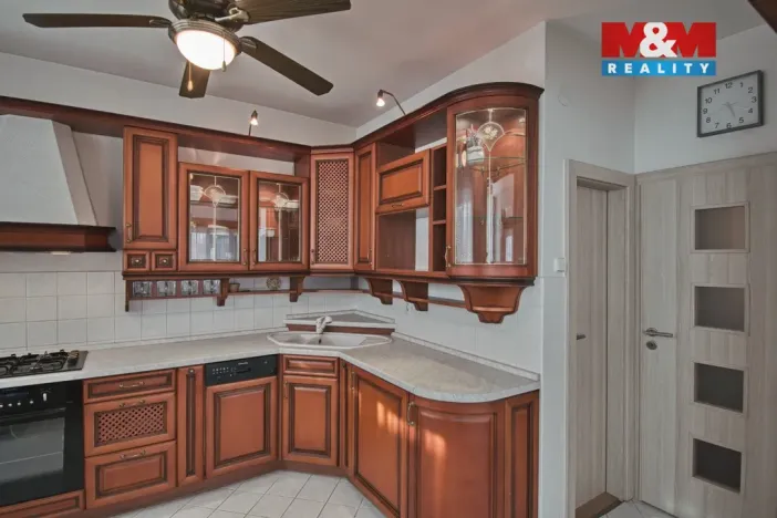 Prodej rodinného domu, Kunín, 221 m2