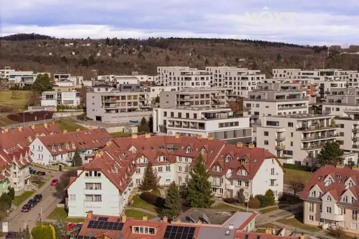 Prodej bytu 1+kk, Brno, Högrova, 37 m2