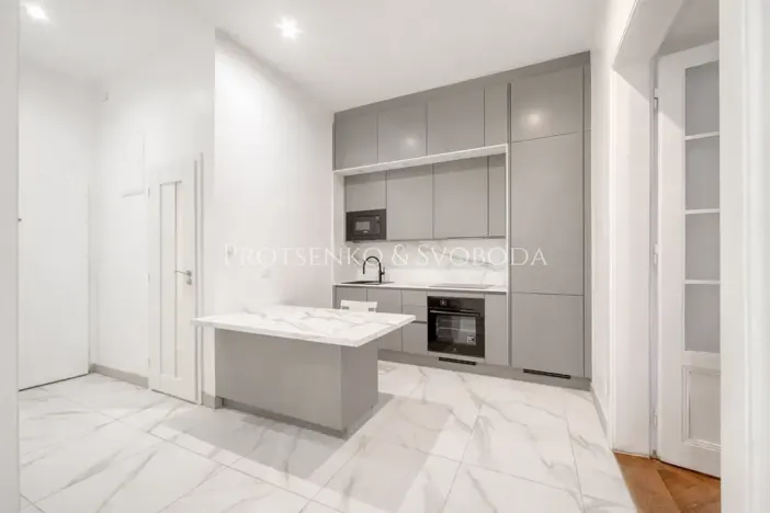 Prodej bytu 3+1, Praha - Nové Město, Spálená, 100 m2