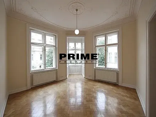 Pronájem bytu 4+1, Praha - Staré Město, Pařížská, 151 m2