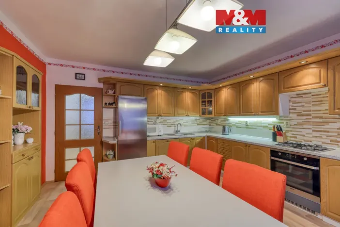 Prodej rodinného domu, Kožlí, 239 m2