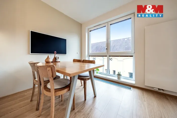 Prodej bytu 3+kk, Praha - Hrdlořezy, Mezilehlá, 70 m2