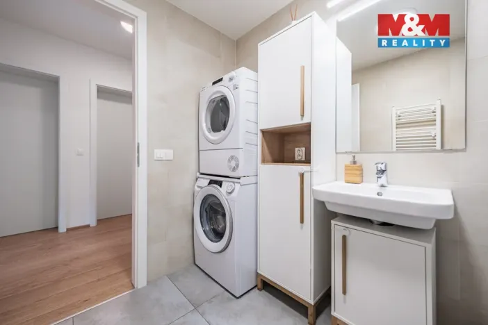 Prodej bytu 3+kk, Praha - Hrdlořezy, Mezilehlá, 70 m2