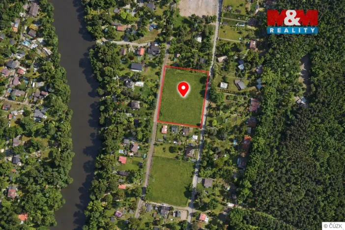 Prodej pozemku pro bydlení, Lštění, 5501 m2