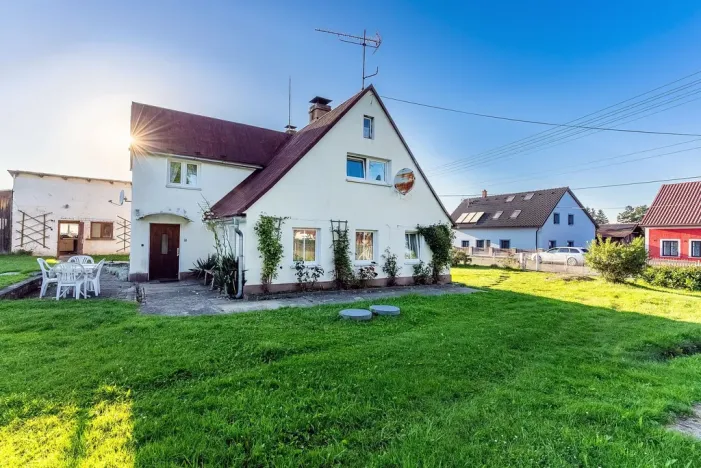 Prodej rodinného domu, Jindřichovice pod Smrkem, 167 m2