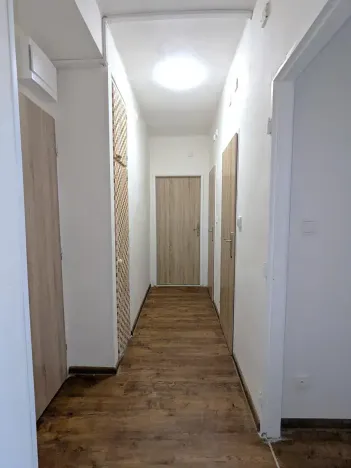 Pronájem bytu 2+1, Klášterec nad Ohří, Pod Stadionem, 54 m2