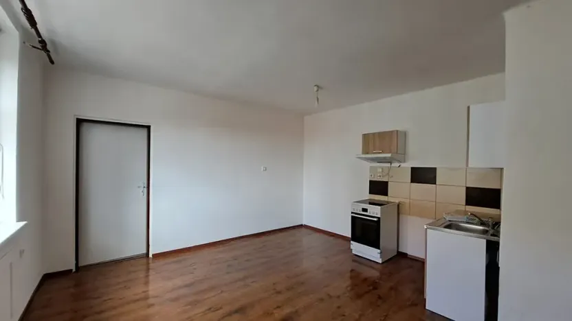 Pronájem bytu 1+1, Teplice, Československých legií, 52 m2