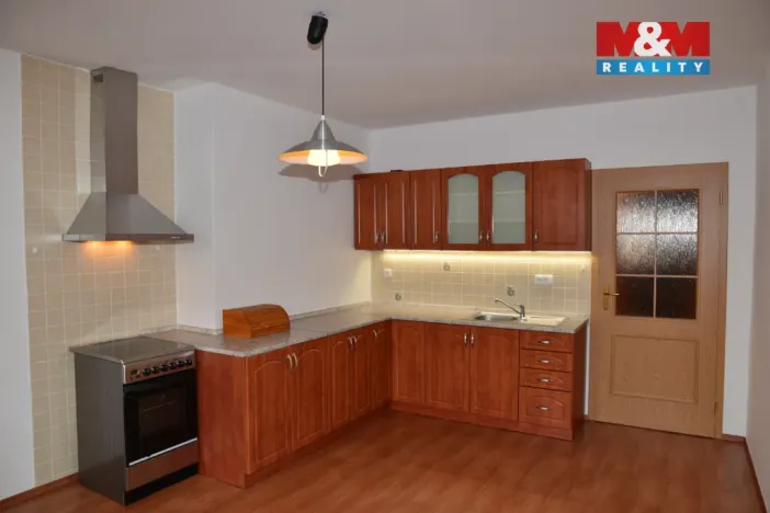 Pronájem bytu 2+1, Teplice, Školní, 87 m2