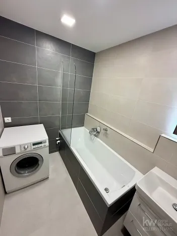 Pronájem bytu 4+1, Plzeň, Strážnická, 83 m2