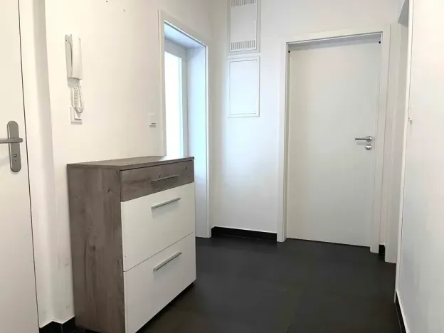 Pronájem bytu 2+kk, Praha, Za černým mostem, 50 m2