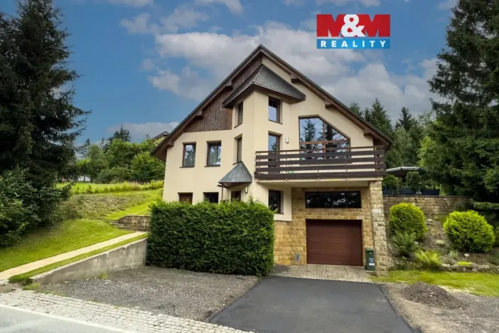 Prodej rodinného domu, Benecko, 224 m2