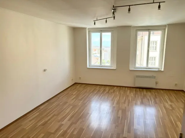 Pronájem bytu 1+1, Kladno, plk. Stříbrného, 40 m2
