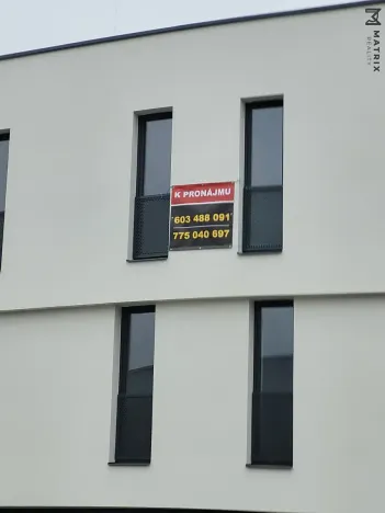 Pronájem bytu 1+kk, Pardubice, Nová Tesla, 32 m2