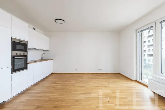 Pronájem bytu 1+kk, Praha - Vysočany, Fafkových, 37 m2