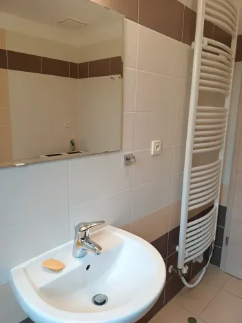 Pronájem bytu 1+kk, Praha - Zličín, Tvrdonická, 46 m2