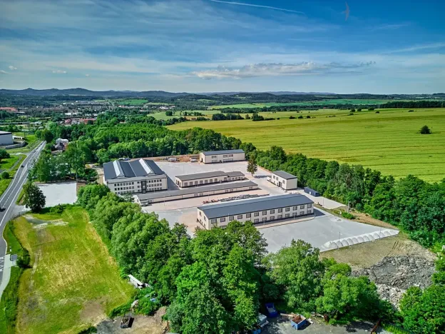 Pronájem skladu, Ostrov, 330 m2