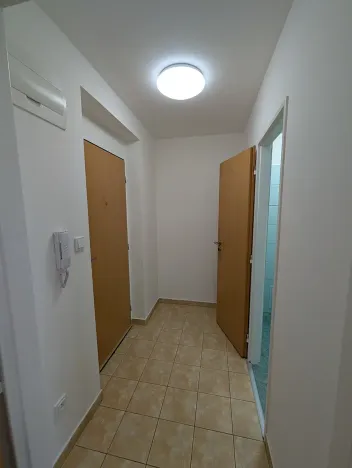 Pronájem bytu 1+kk, Olomouc, Kyselovská, 35 m2