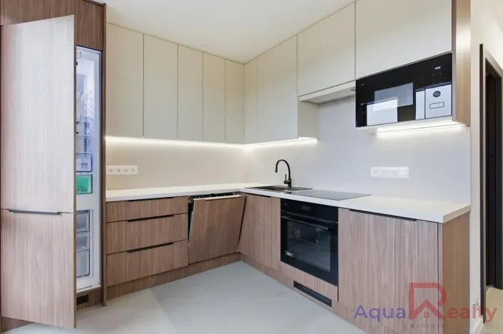 Prodej bytu 3+1, Karlovy Vary, Vítězná, 74 m2