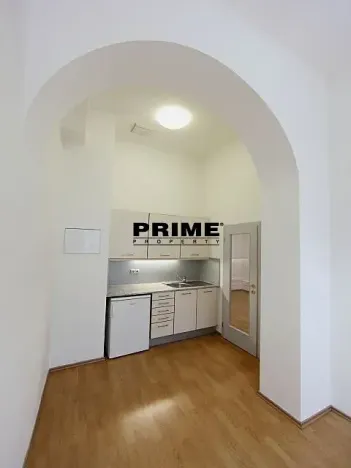 Pronájem kanceláře, Praha - Smíchov, Štefánikova, 70 m2