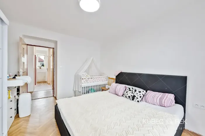 Prodej bytu 2+1, Tábor, Husinecká, 64 m2