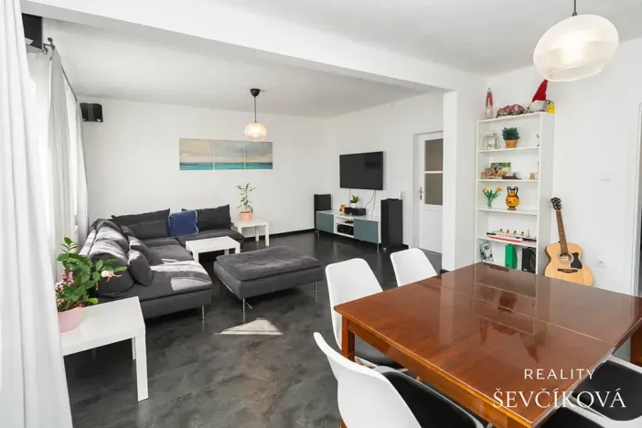 Prodej rodinného domu, Nechanice, 180 m2