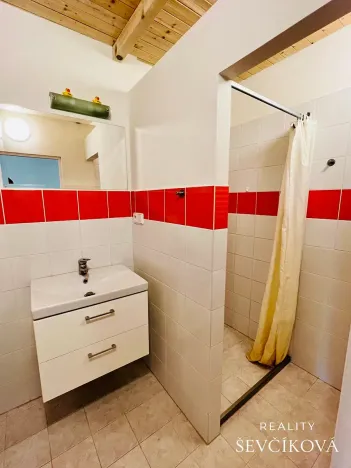 Pronájem bytu 2+kk, Libišany, 40 m2