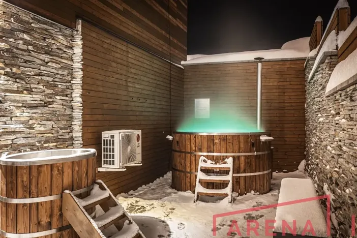 Prodej chalupy, Staré Město, 300 m2