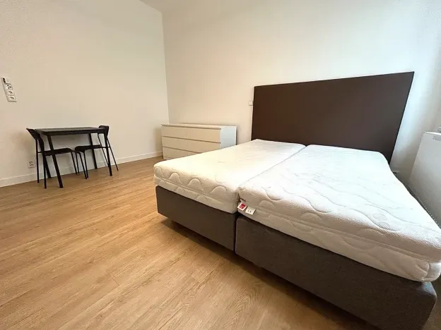Pronájem bytu 1+kk, Praha - Vysočany, Poděbradská, 28 m2
