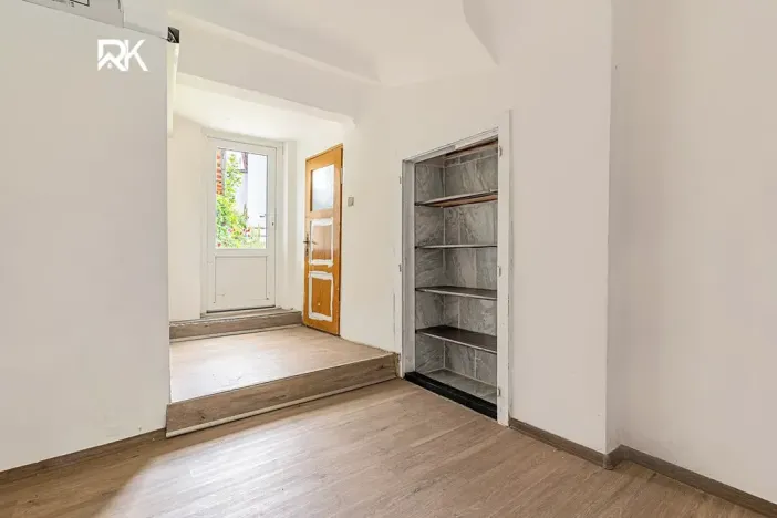 Prodej rodinného domu, Zásmuky, Komenského nám., 133 m2