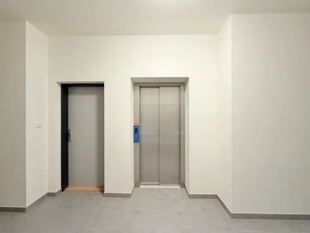 Pronájem bytu 2+kk, Milovice, Slepá, 53 m2