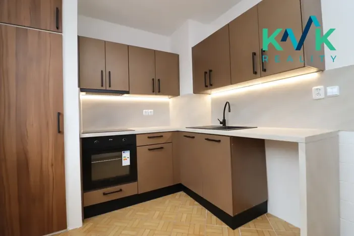 Pronájem bytu 1+1, Sokolov, Nádražní, 41 m2