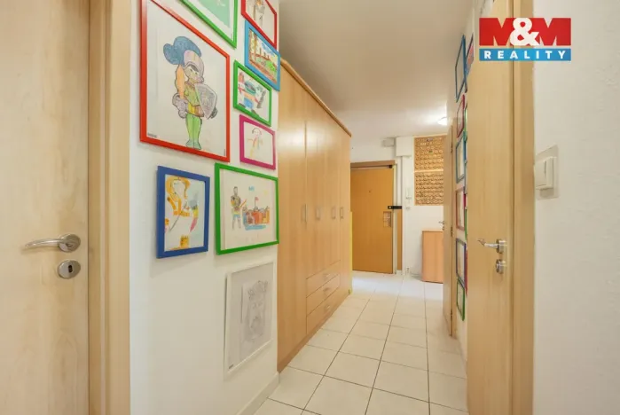 Prodej bytu 3+1, Praha - Prosek, Kytlická, 79 m2