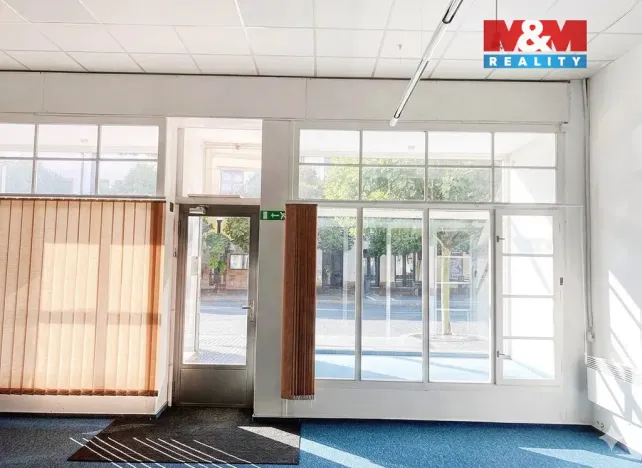 Pronájem obchodního prostoru, Mladá Boleslav - Mladá Boleslav I, Staroměstské náměstí, 80 m2