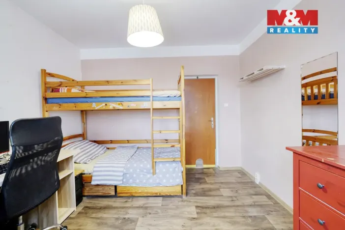 Prodej bytu 2+1, Karlovy Vary - Drahovice, Anglická, 55 m2