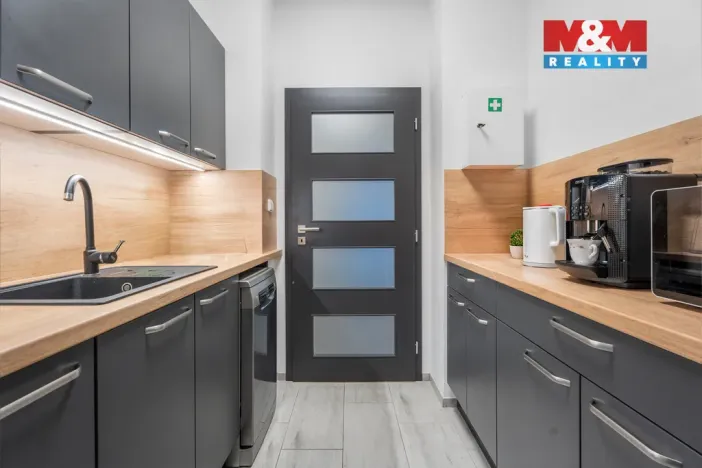 Pronájem kanceláře, Ústí nad Labem, Havířská, 157 m2